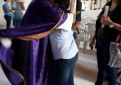 Homenagem dos paroquianos  da matriz pelos 17 anos de ordenação sacerdotal do padre Lenilson, transcorrido no dia anterior (30/11/19) | <strong>Crédito: </strong>Rosimery Rangel, Pascom - 01/12/19